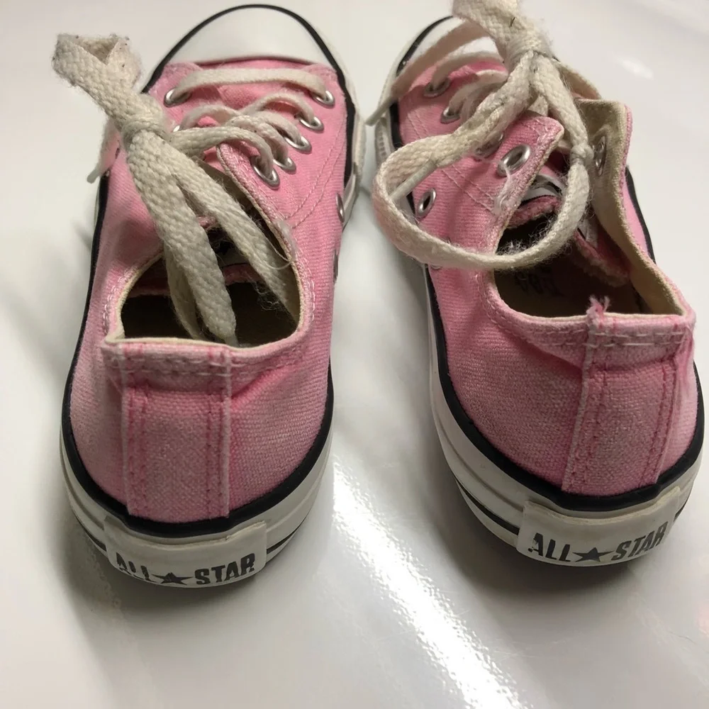 Converse All Star pink low top sneakers 13.5